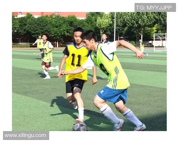 在绿茵场上踢足球的青春暗恋故事与成长的烦恼 在绿茵场上踢足球的青春暗恋故事与成长的烦恼